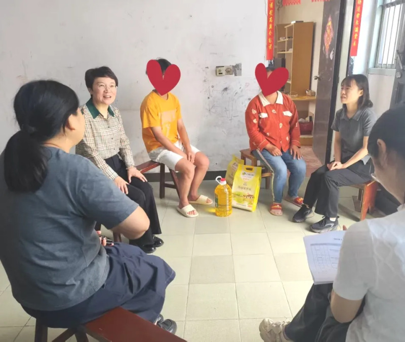 微爱聚力 情暖中秋——市妇联组织开展“一户一策”微关爱走访调研活动