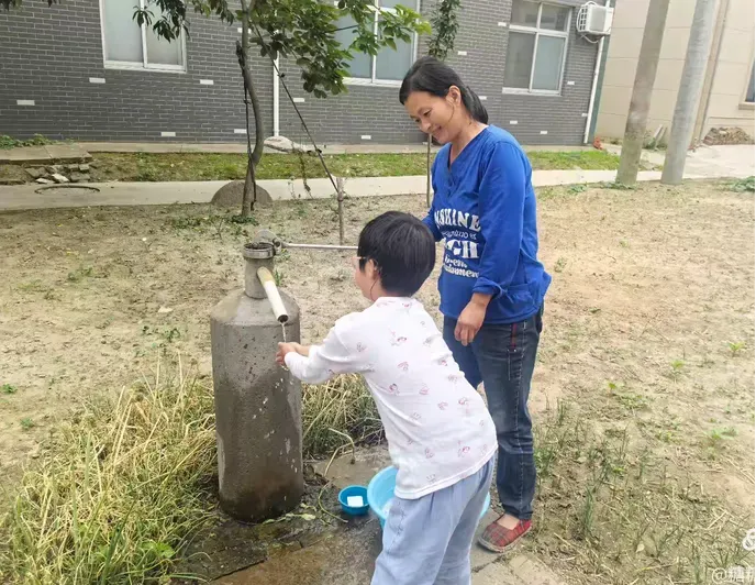 “心蕊”路上 温暖不期而至（100）| 微光汇爱，情暖六一