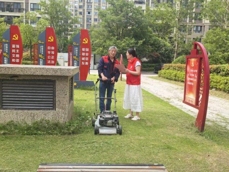 泰兴市济川街道妇联：巾帼助力 为梦护航—高考加油！