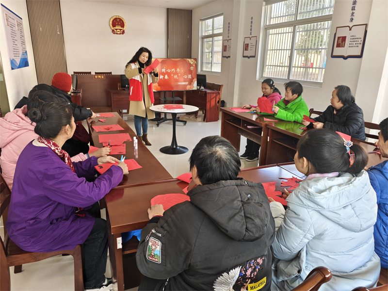 翰墨剪纸贺新春 文化润心年味浓