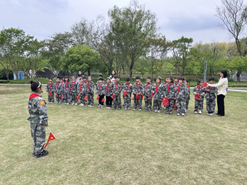 泰兴市黄桥镇：五一科普旅  播种科学梦